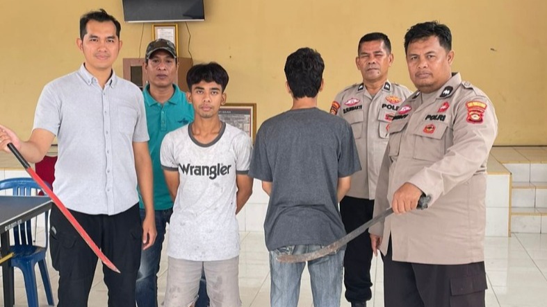 Bawa Sajam, Dua Remaja Ditangkap Polisi