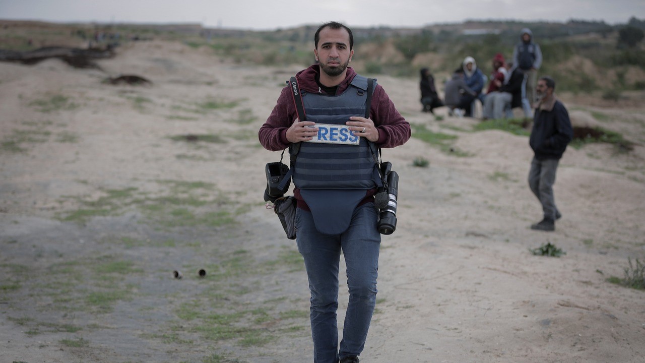 Jurnalis Palestina Tewas sebanyak 11 orang Saat Israel Tengah Lancarkan Serangan Udara Ke Gaza, Gaza Dikepung 