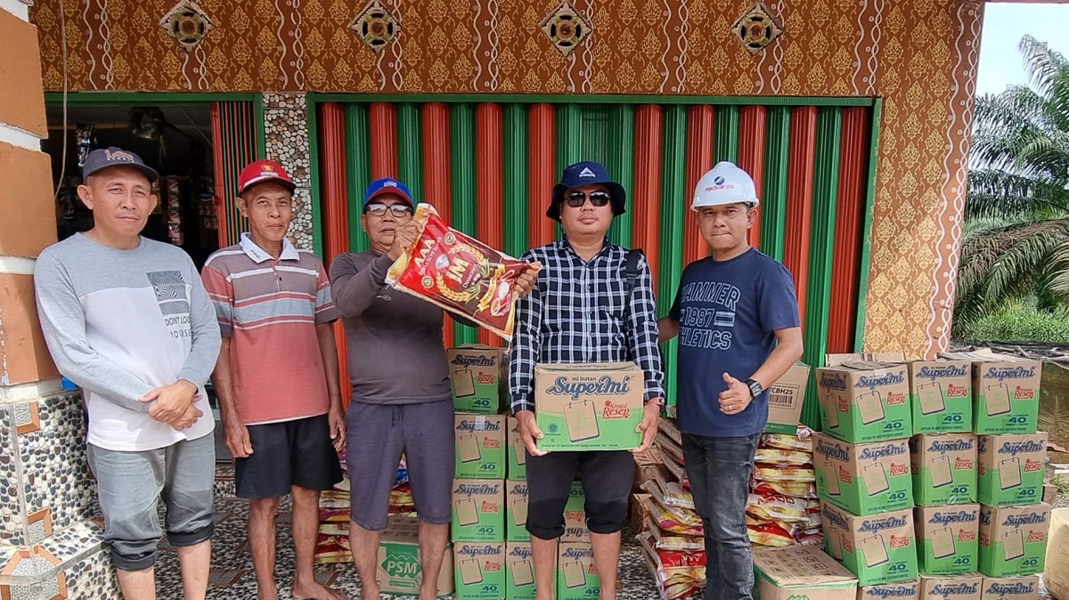 PT Sumatera Sawit Lestari Salurkan Bantuan Sembako kepada Warga Terdampak Banjir di Muratara