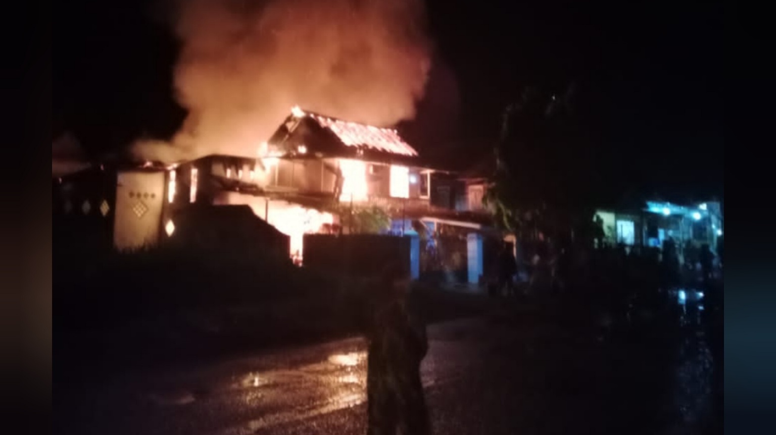 Saat Tidur, 2 Rumah Ditempati 9 Jiwa di Jayaloka Terbakar
