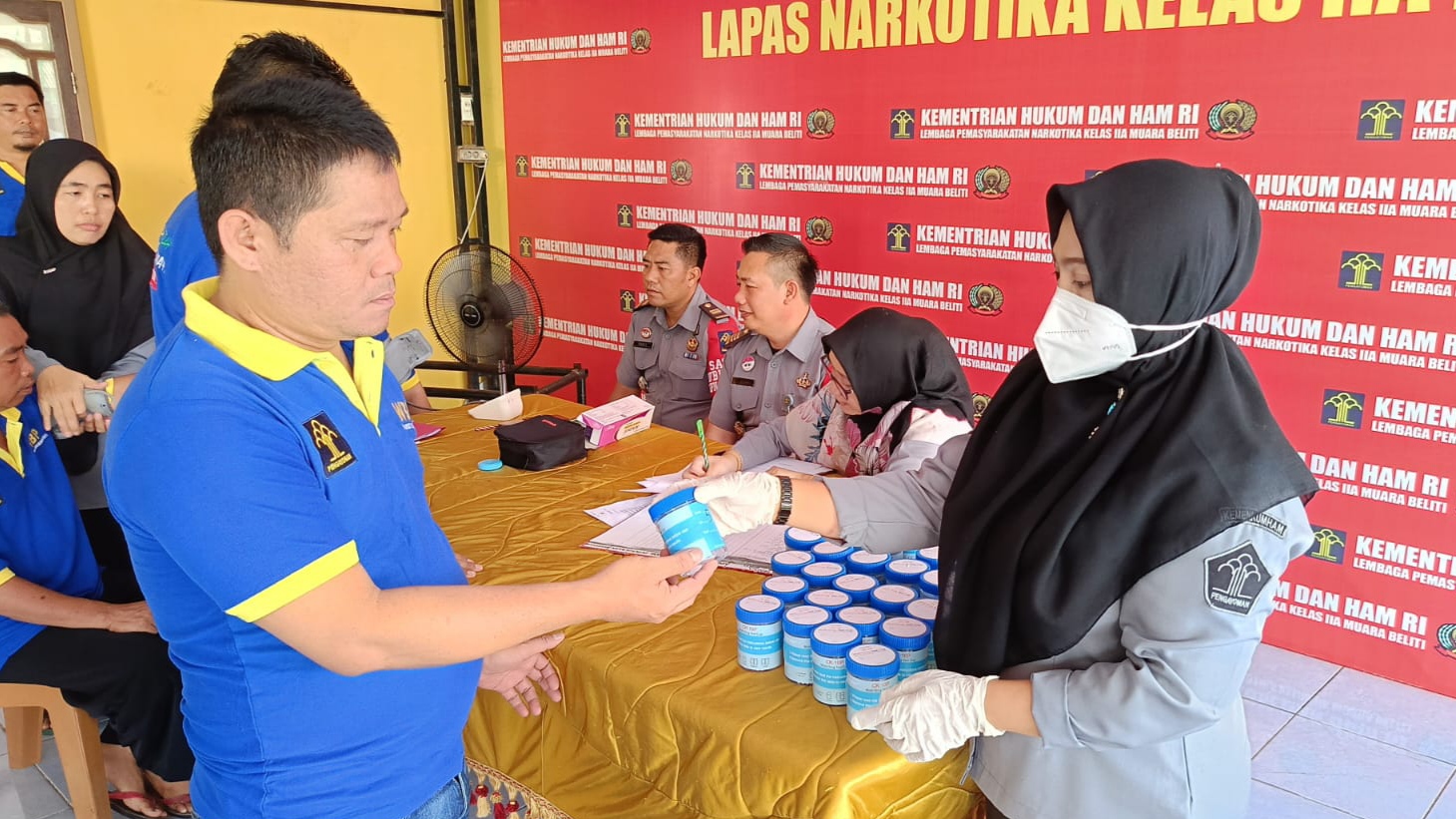 30 WBP Tes Urine Guna Pemenuhan Persyaratan untuk diusulkan Hak Integrasi di Lapas Narkotika Muara Beliti