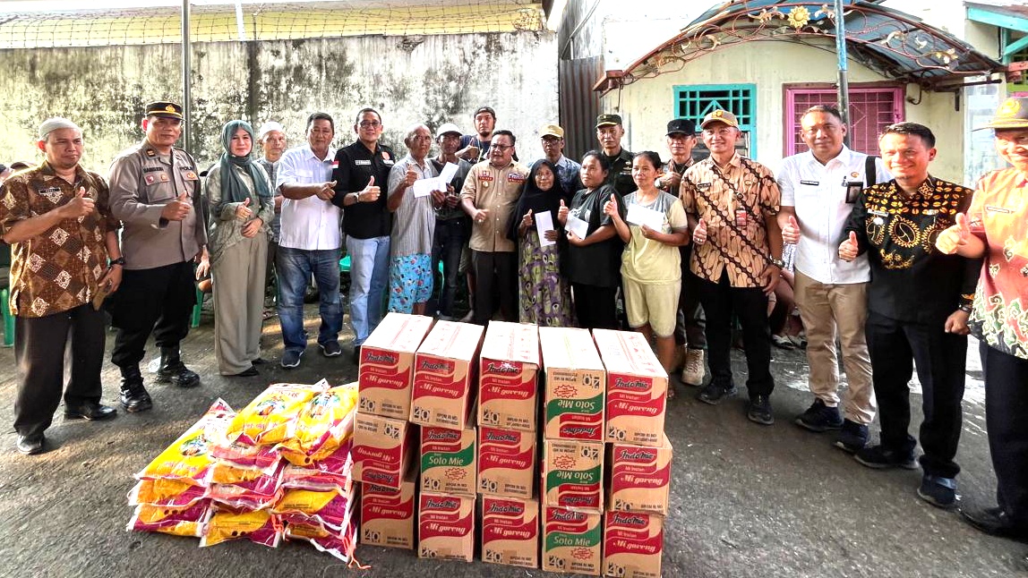 Peduli Korban Banjir, DPD Real Estate Indonesia Bersama Pengembang Indonesia Lubuk Linggau Berikan Bantuan