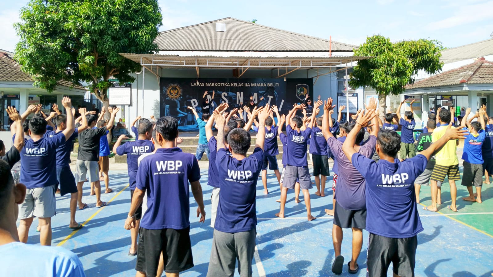 Semangat Gempar, Senam Pagi Lapas Narkotika Muara Beliti Diserbu Antusias Peserta Magang Nasional