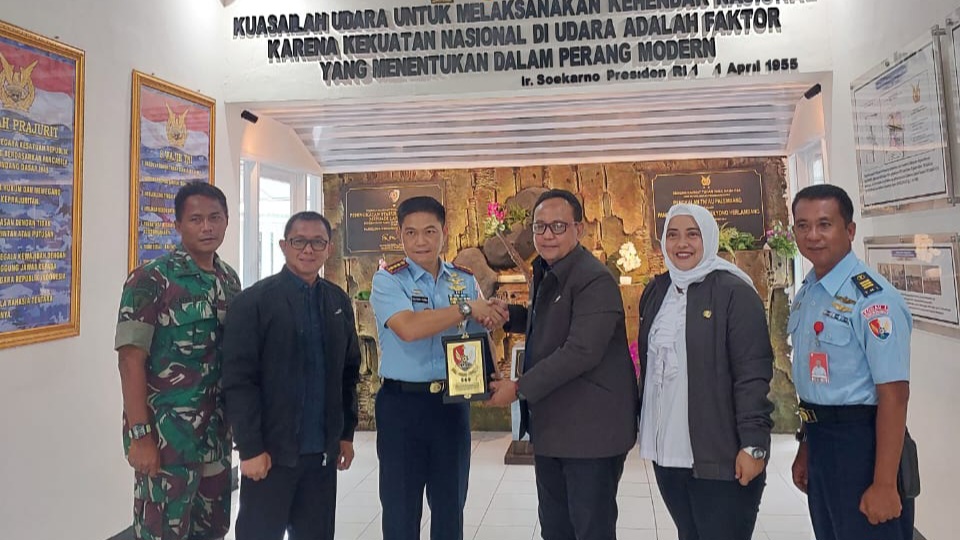 Musi Rawas Terima Wings Kehormatan Paralayang, Tahun Depan Jadi Tuan Rumah Kejurnas dan Piala Gubernur