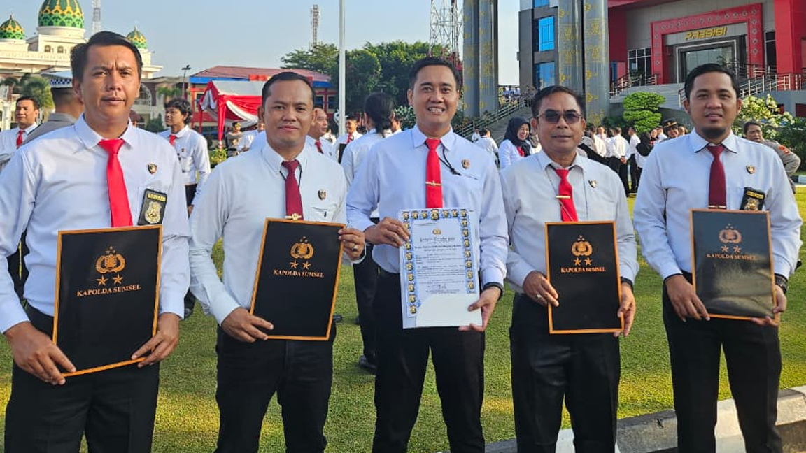 Kapolsek BTS Ulu dan Kasat Resnarkoba Polres Musi Rawas dan 8 Personel Raih Penghargaan Kapolda Sumsel