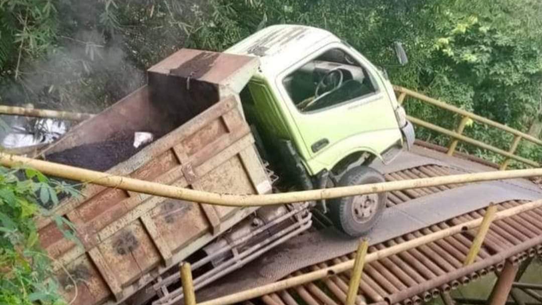 Pengakuan Sopir, yang Truknya Hancurkan Jembatan di Purwodadi Musi Rawas