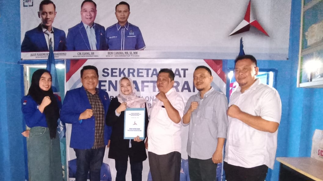 Ambil Formulir Calon Bupati di Partai Demokrat, Hj Suwarti Usung Visi Menuju Musi Rawas Emas Darussalam