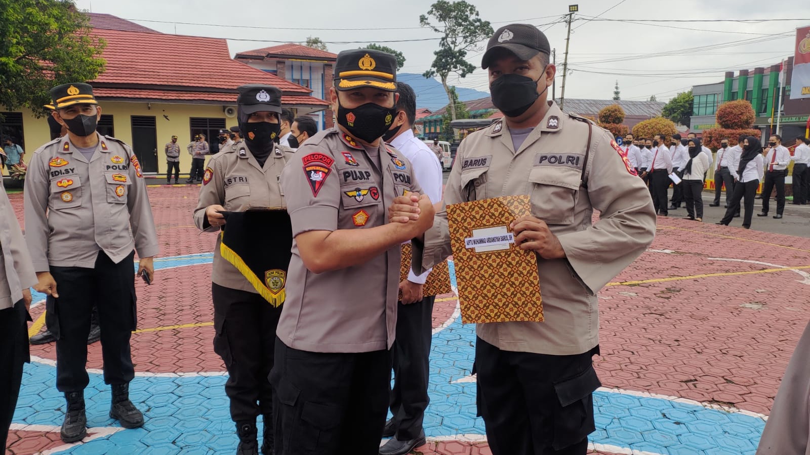 Ungkap Oknum PNS Punya Ladang Ganja, Polisi Diganjar Penghargaan