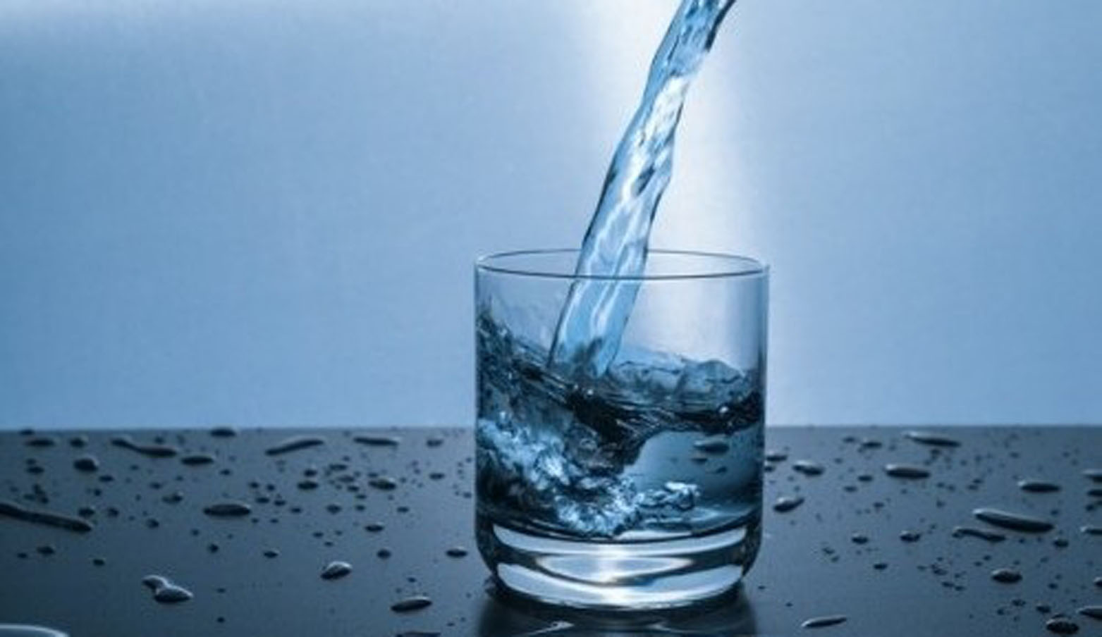 Hoax Minum Air Es Bikin Badan Melar