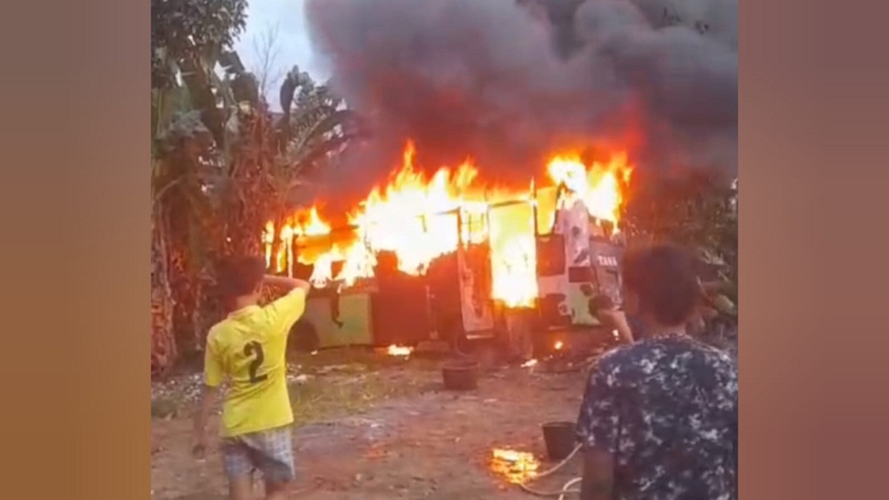 Bus Pemkab Mura Terbakar di Lubuk Linggau, 1 Korban Tewas Terpanggang