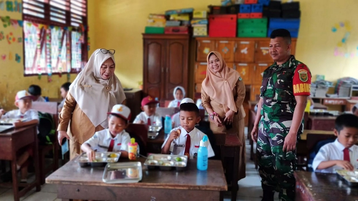 Uji Coba Makan Bergizi Gratis di Lubuk Linggau, Soal Menunya, ini Kata Siswa 