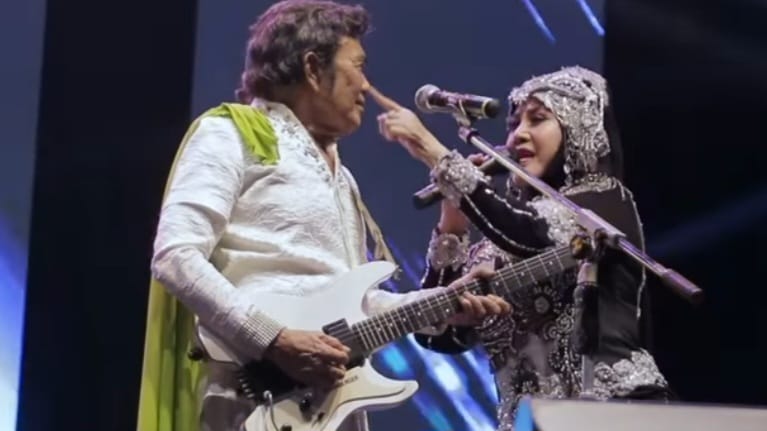 Lagu Pantun Cinta Rhoma Irama, Cocok Buat yang Lagi Pacaran, Yuk Dihafal Liriknya