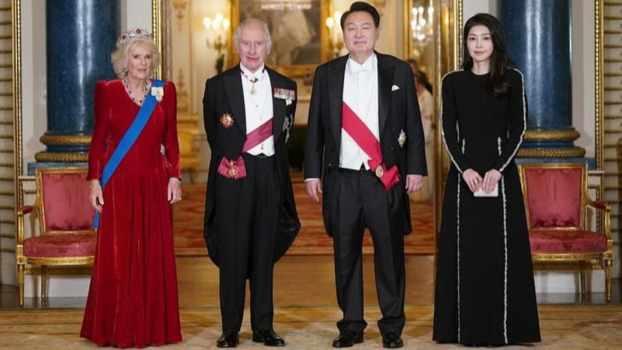 Menarik Perhatian Publik, Gaya Elegan Ibu Negara Korea Selatan Kim Keon Hee, Saat Berkunjung ke Buckingham