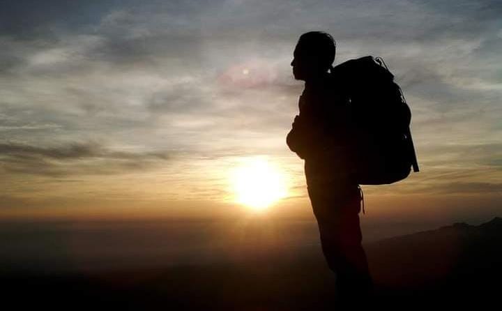 10 Tips Liburan Ala Backpacker