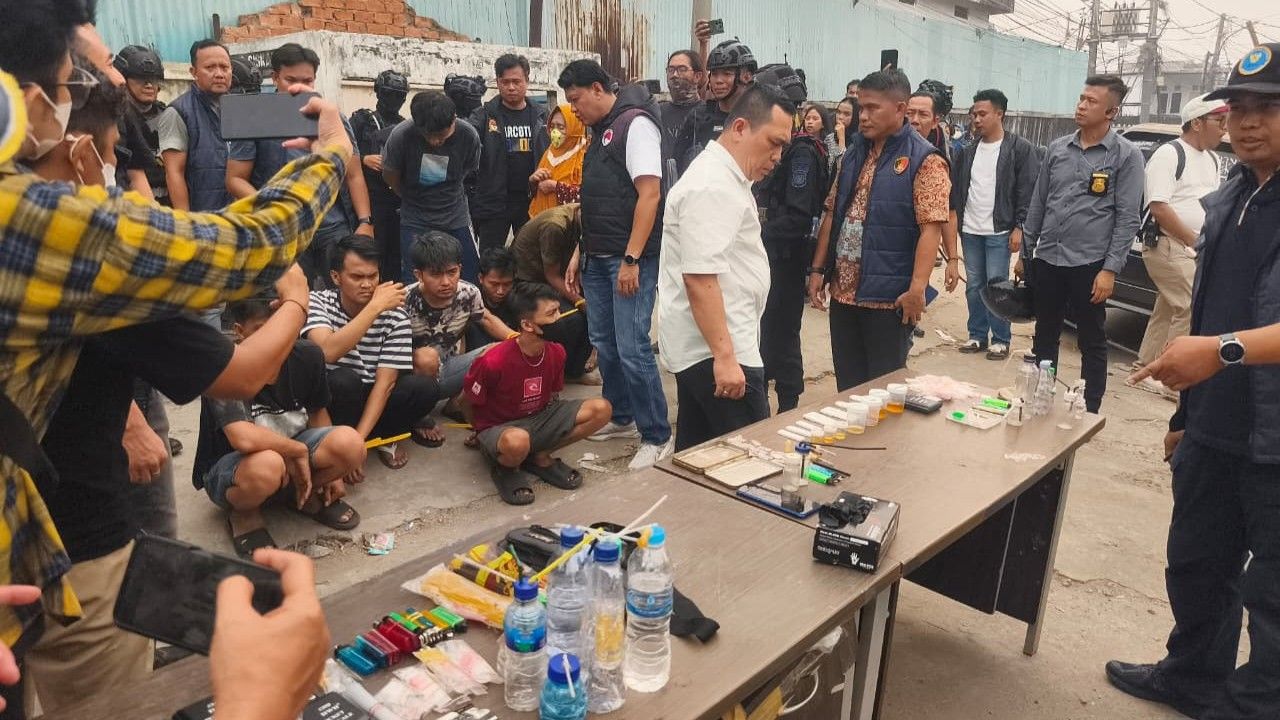 Polda Sumsel dan BNNP Gerebek 3 Titik Narkoba di Boom Baru Palembang, 8 Orang Positif Sabu