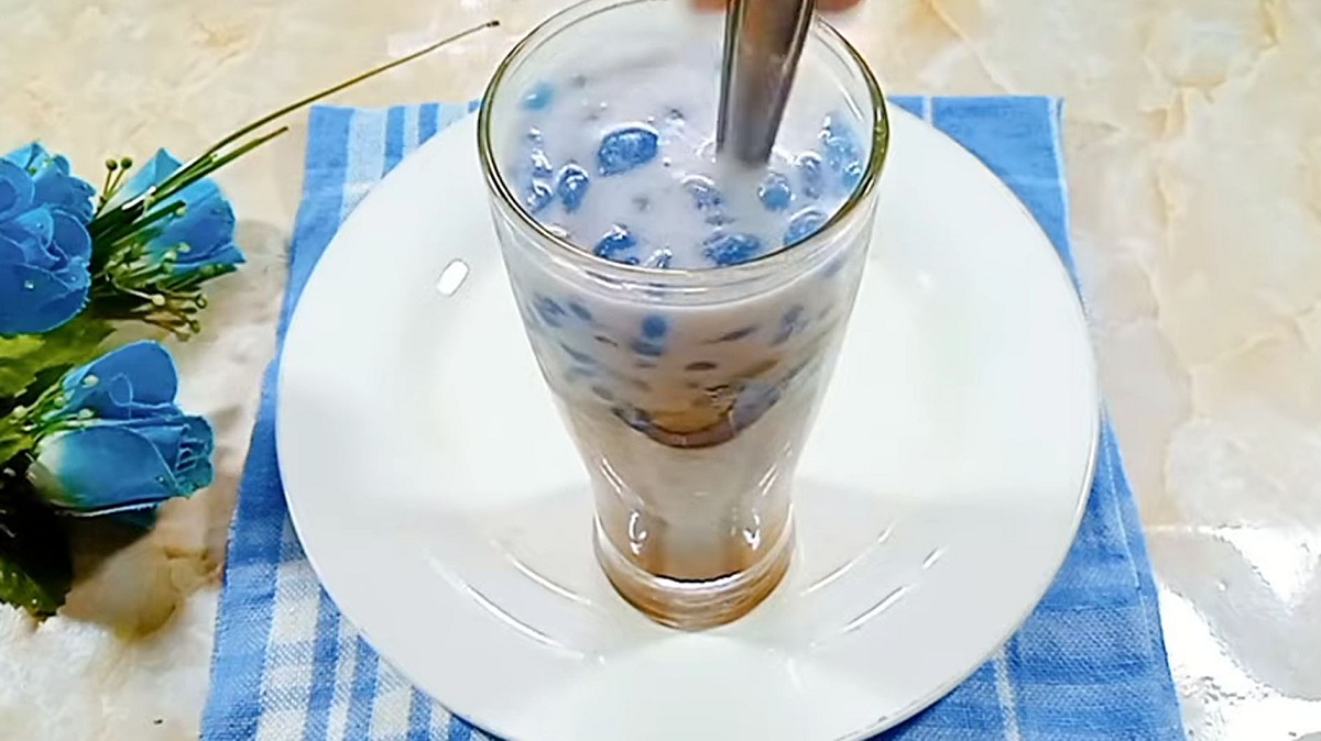 Es Dawet Bunga Telang Salahsatu Minuman Khas Indonesia yang Menghilangkan Dahaga, ini Resepnya