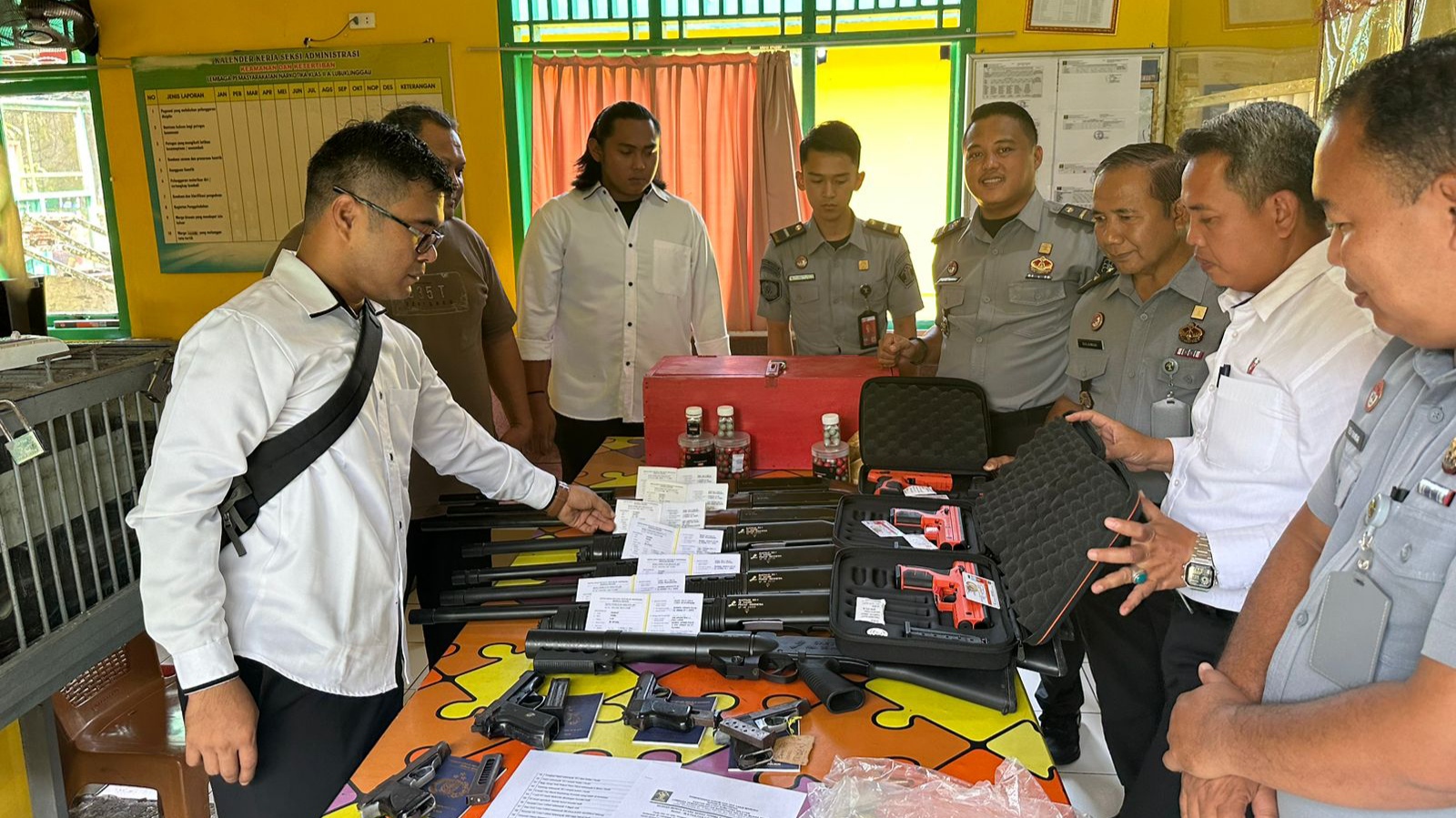 Lapas Narkotika Muara Beliti Bekerjasama dengan Polres Musi Rawas Lakukan Kegiatan Pemeriksaan Senjata Api