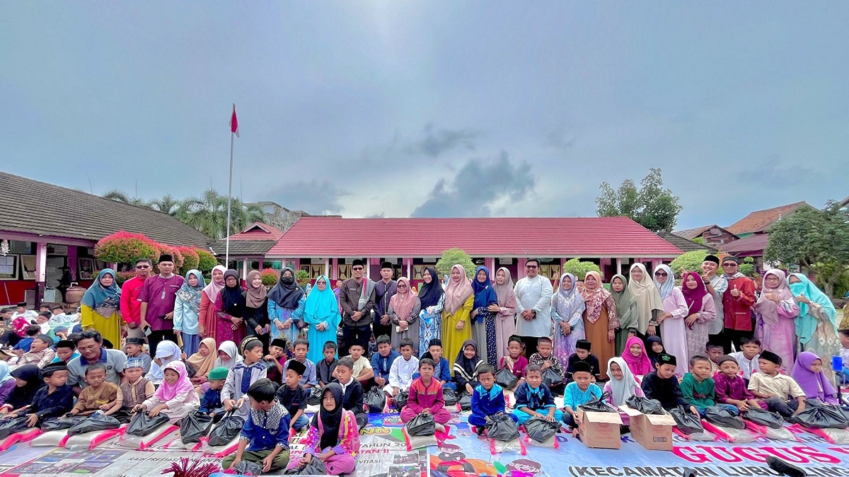 Penutupan Pesantren Ramadan 1446 H/2025 SDN 58 Lubuk Linggau Diwarnai dengan Pembagian Sembako kepada Siswa