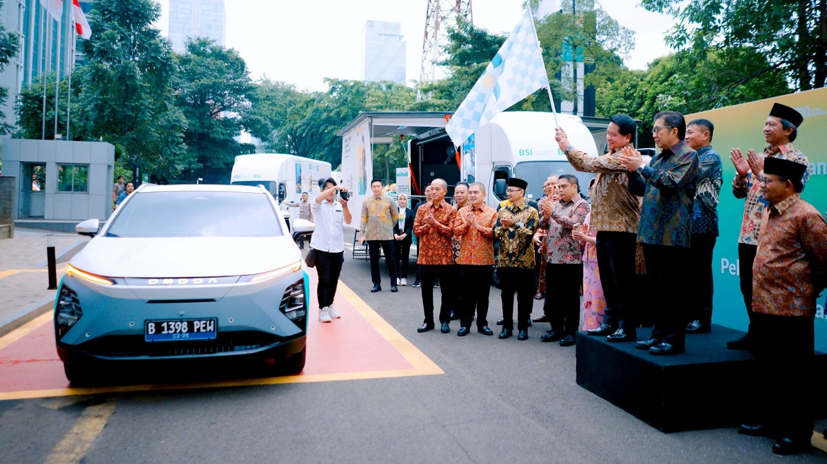 Dukung Implementasi ESG, BSI Luncurkan Mobil Operasional Listrik dan Digital Carbon Tracking Pada Milad ke-4