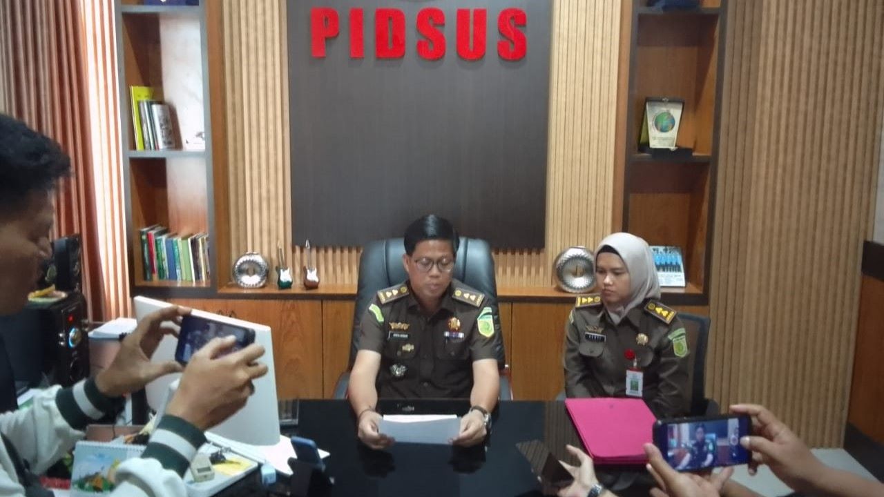 Kepala dan Bendahara Puskesmas Citra Medika Lubuk Linggau Kembalikan Uang Rp323 Juta Lebih