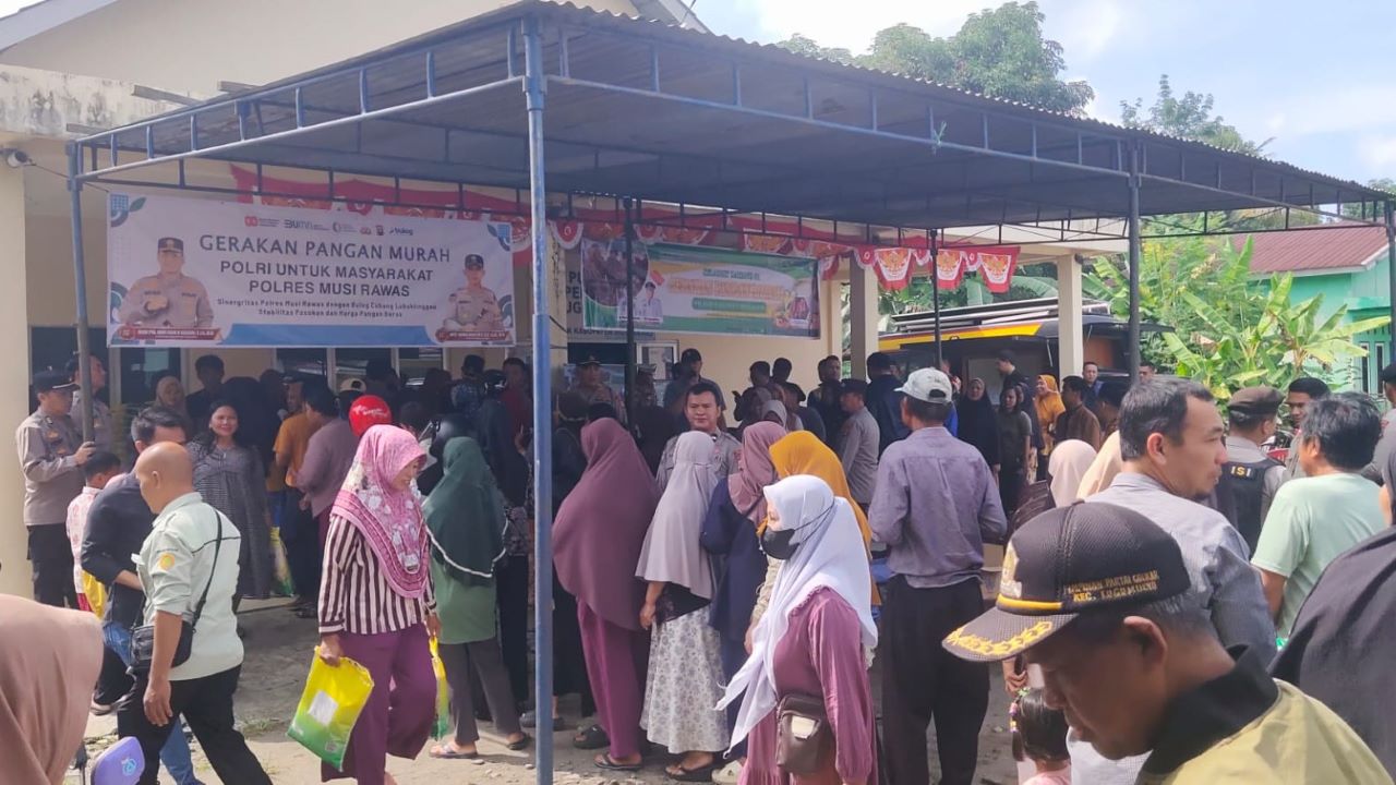 Warga Tugumulyo Musi Rawas Berbondong-bondong Beli Beras, 1 Jam Ludes 2,5 Ton, Padahal Lumbung Padi