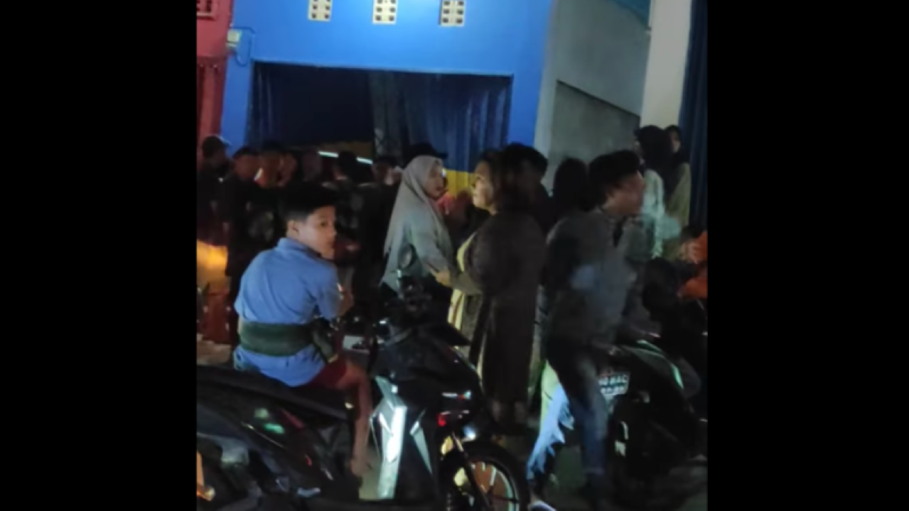 Avanza Lepas Kendali di Lubuk Linggau Tabrak GM Silampari TV, Kemudian Hantam Mobil dan Ruko, Videonya Viral