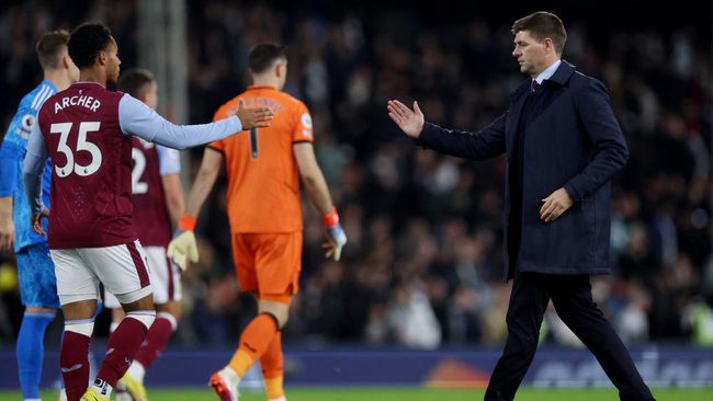 Steven Gerrard Dipecat Aston Villa Usai Dibantai Fulham