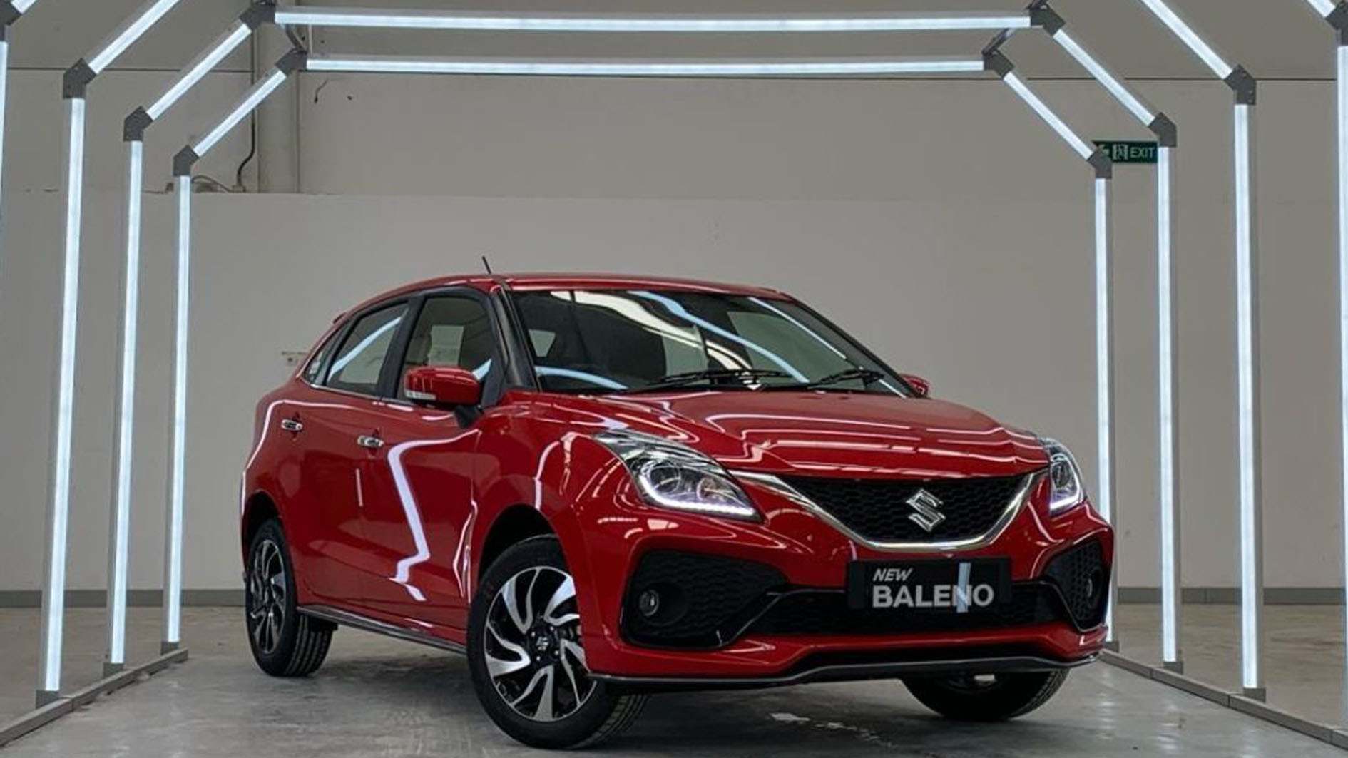 Irit BBM, Cek Spesifikasi,  5 Keunggulan dan Harga Suzuki Baleno September 2024