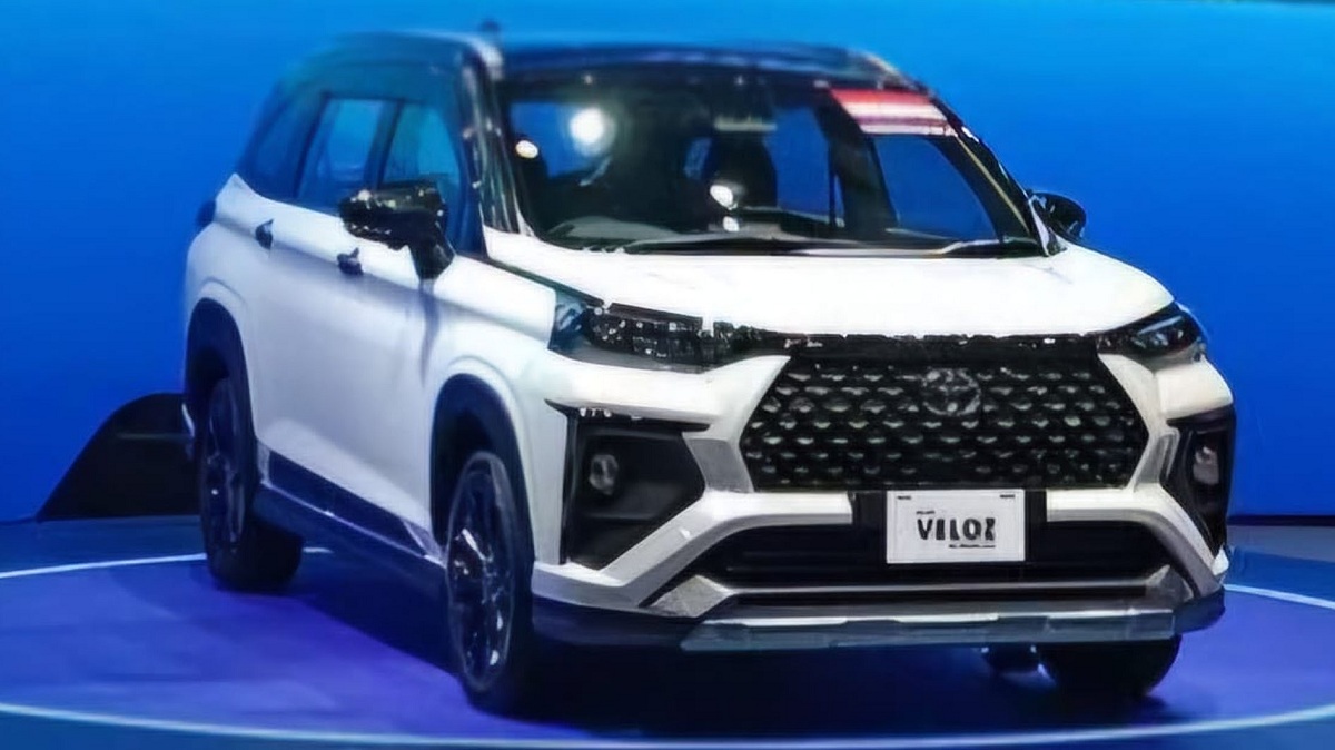 Toyota Veloz Hybrid 2026: MPV Keluarga Hemat BBM dengan Harga Terjangkau!