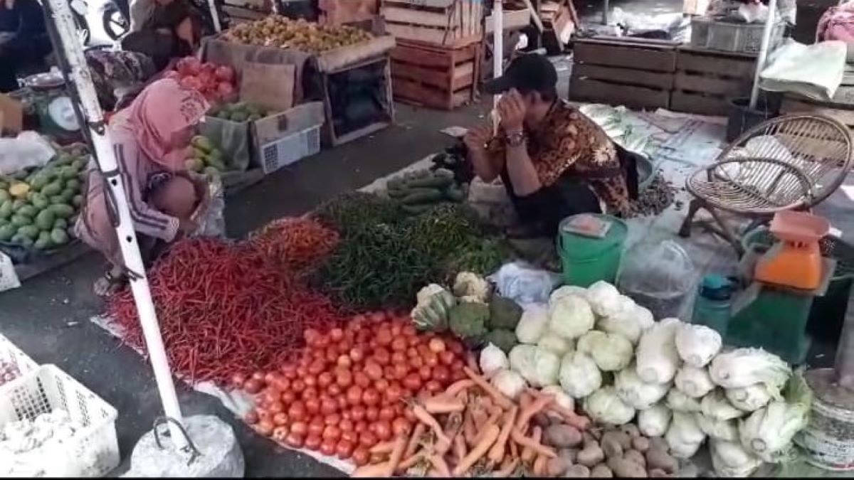 Menjelang Pemilu Harga Cabai dan Sayur Mayur di Pasar Lubuklinggau Naik