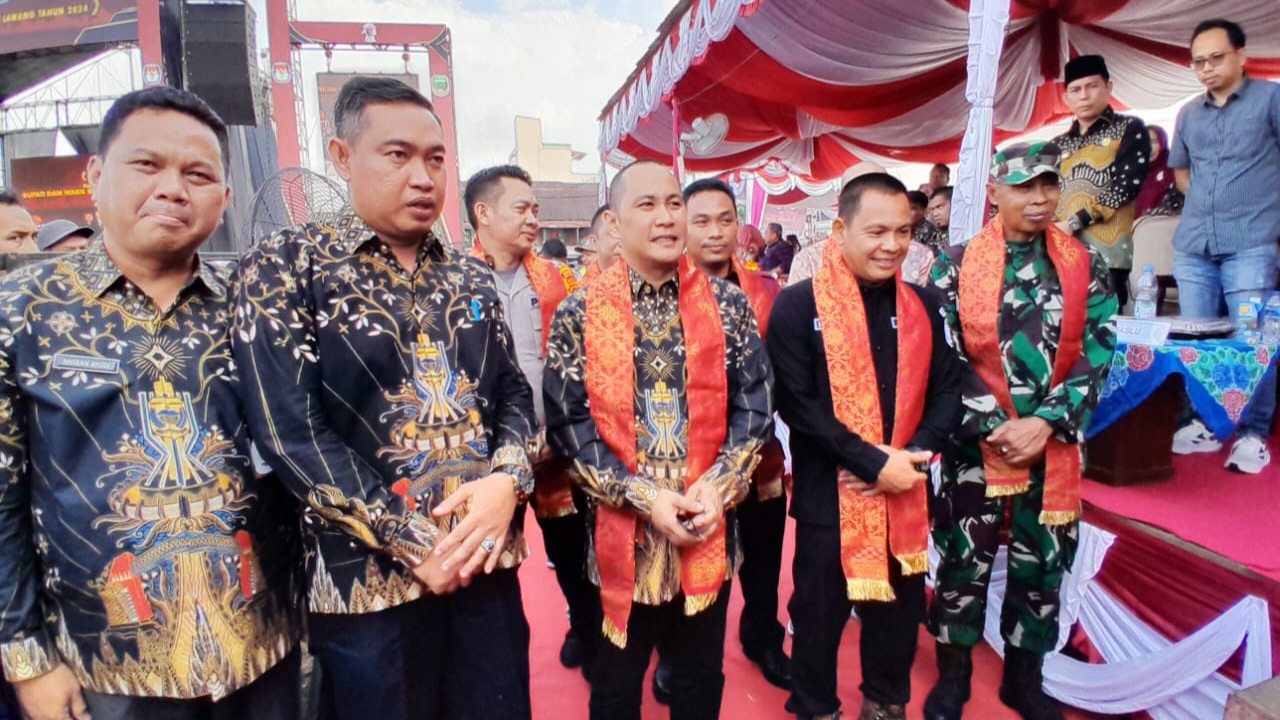 Launching Pilkada Empat Lawang 2024, Artis Siti Badriah Hibur Masyarakat   