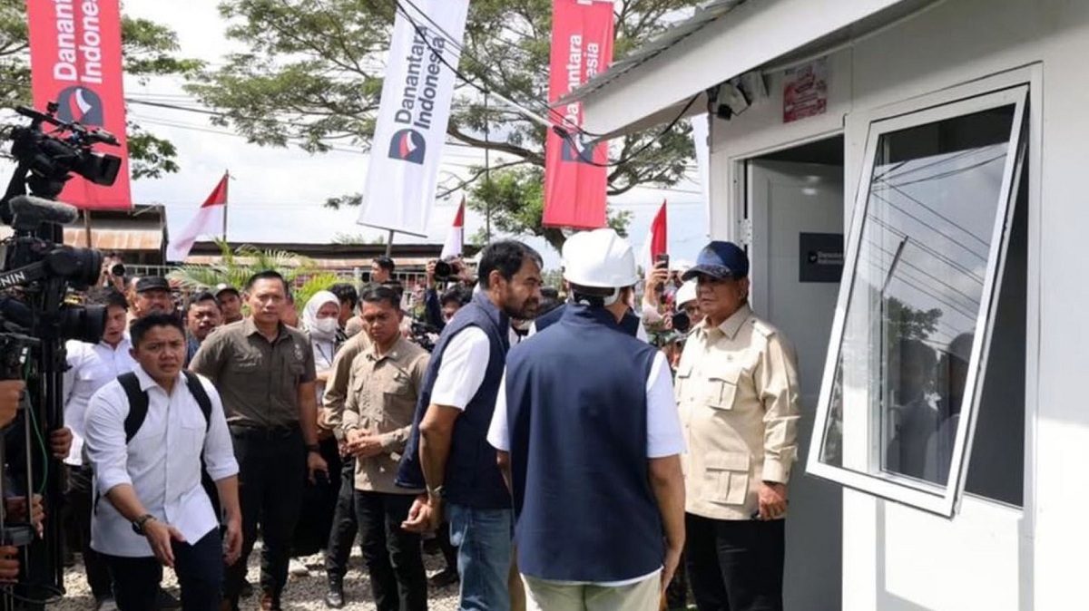Presiden Prabowo Tinjau Pembangunan Rumah Hunian Korban Bencana Alam di Sumatra
