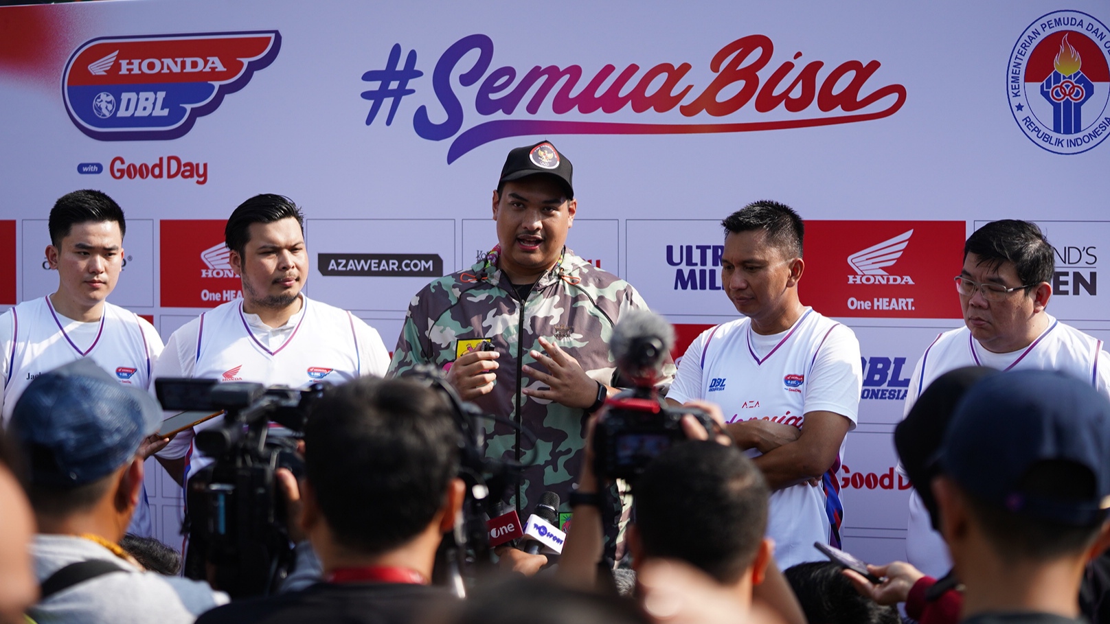 Resmikan Musim Baru DBL, Menpora: Kontribusinya Nyata Terhadap Prestasi Basket Indonesia