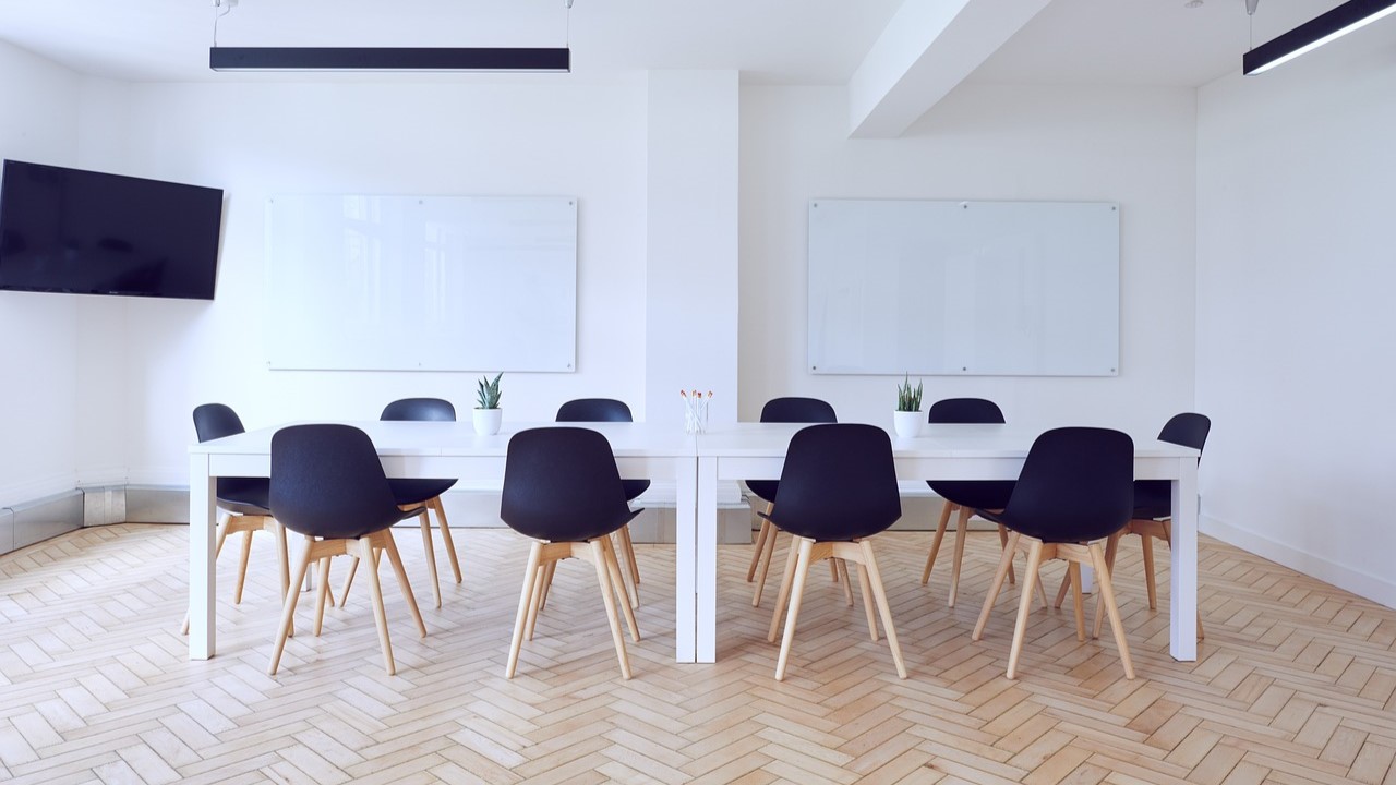 8 Tips Desain Interior Kantor Minimalis, Buat Nyaman di Kantor Sehingga Karyawan Semakin Produktif