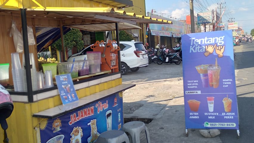 Cobain Menu Unik Dari Tentang Kita Kota Lubuk Linggau, Tawarkan Minuman dan Makanan Dalam Satu Wadah