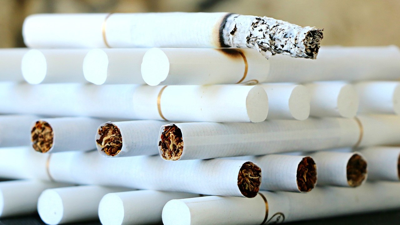 Fatwa MUI Haram Membeli Produk Pro Israel, Termasuk Rokok, ini 7 Dampak Buruk Merokok bagi Kesehatan