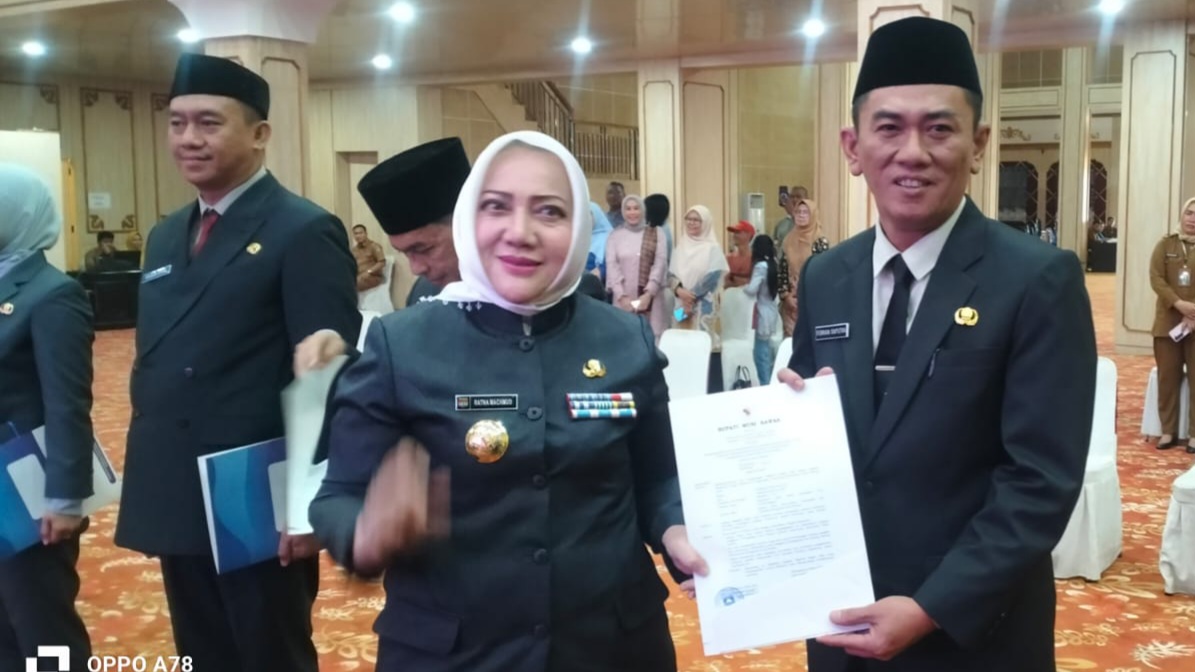 Lantik 8 Pejabat Eselon II Musi Rawas, Ini Pesan Bupati Ratna Machmud