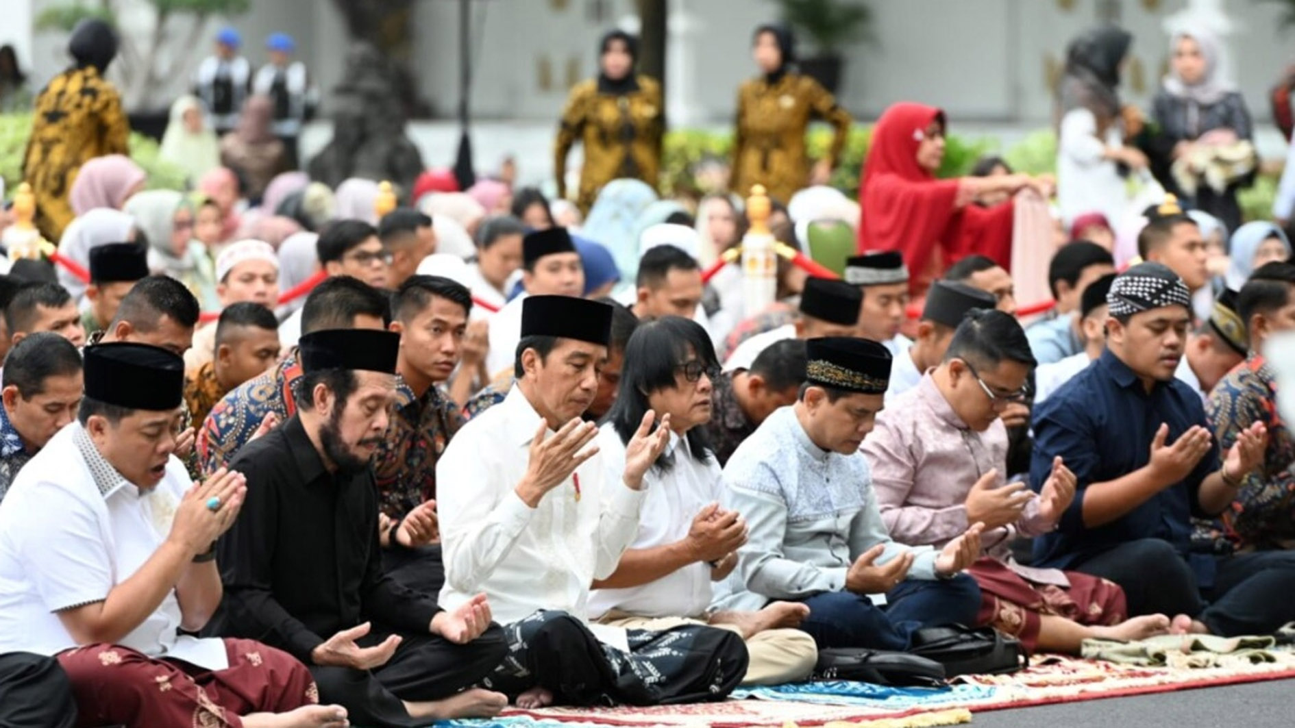 Ribuan Warga Yogyakarta Antusias Salat Idul Adha 2023 bersama Presiden Jokowi 