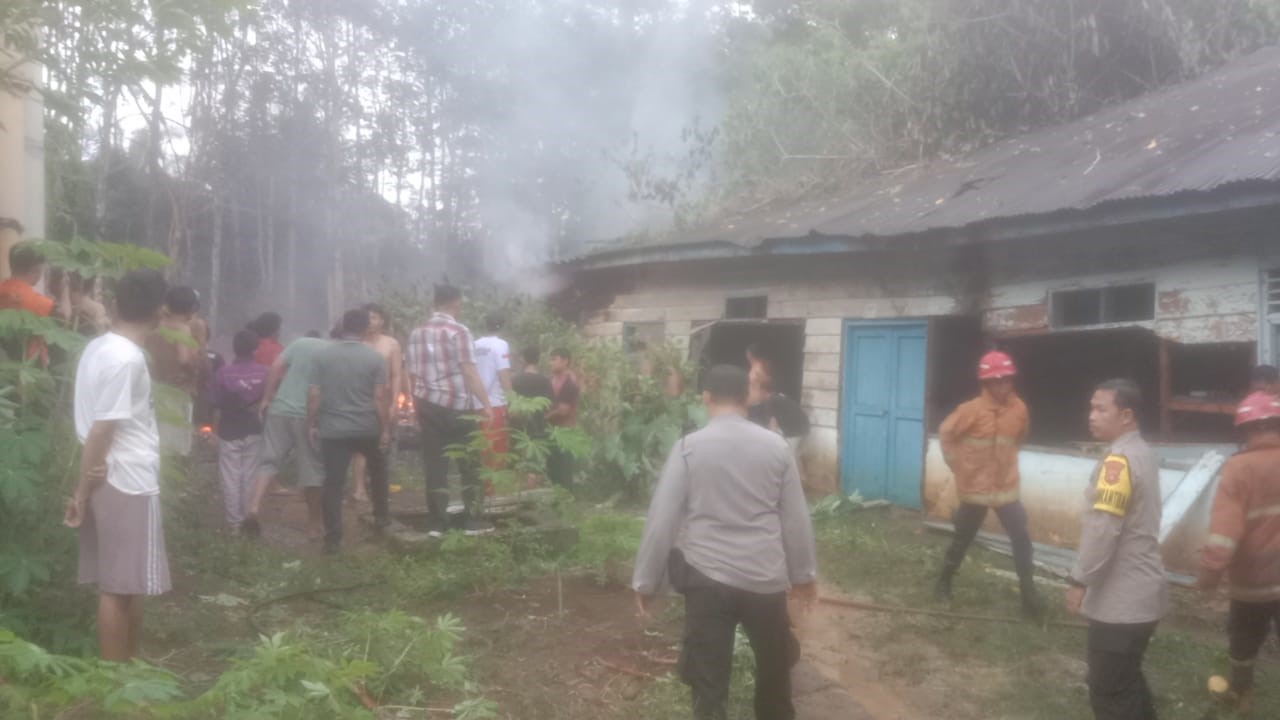 Kebakaran di Kompleks PDAM Tirta Bukit Sulap Lubuklinggau, 2 Bangunan Ludes