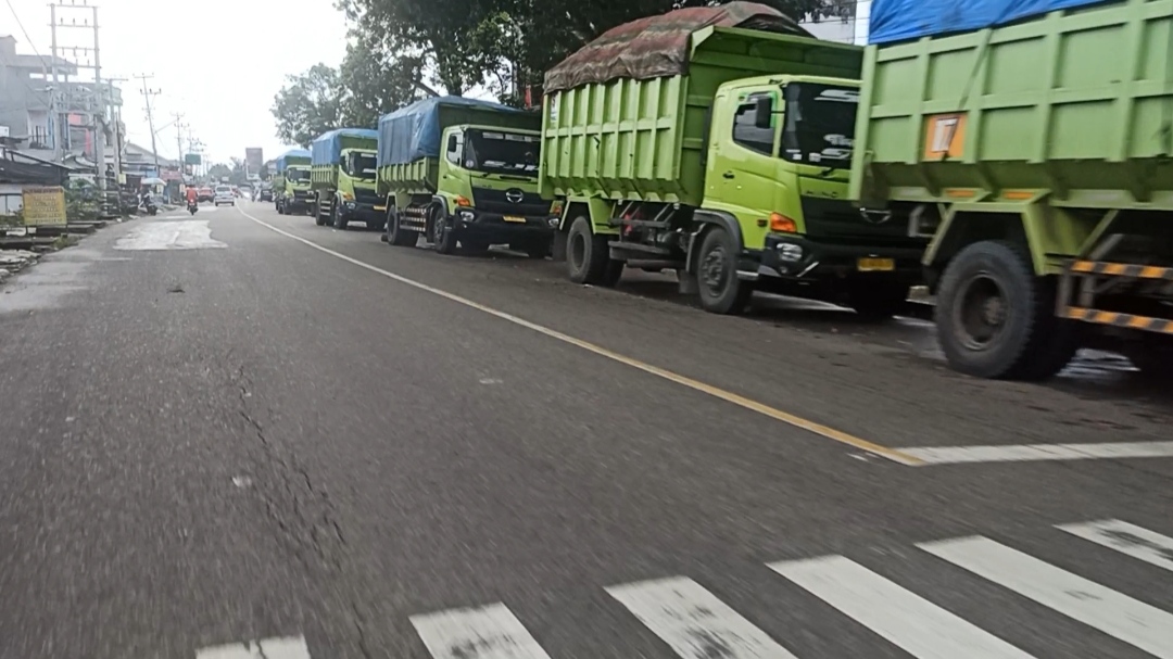 Truk Batu Bara Lintasi Lubuklinggau, Siapa yang Jamin Angkutannya 18 Ton