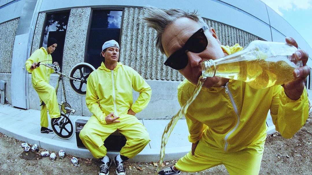 Fans Blink-182 Merapat, Mereka Kembali dengan Formasi Awal dan Mengeluarkan Album Baru Bertajuk One More Time