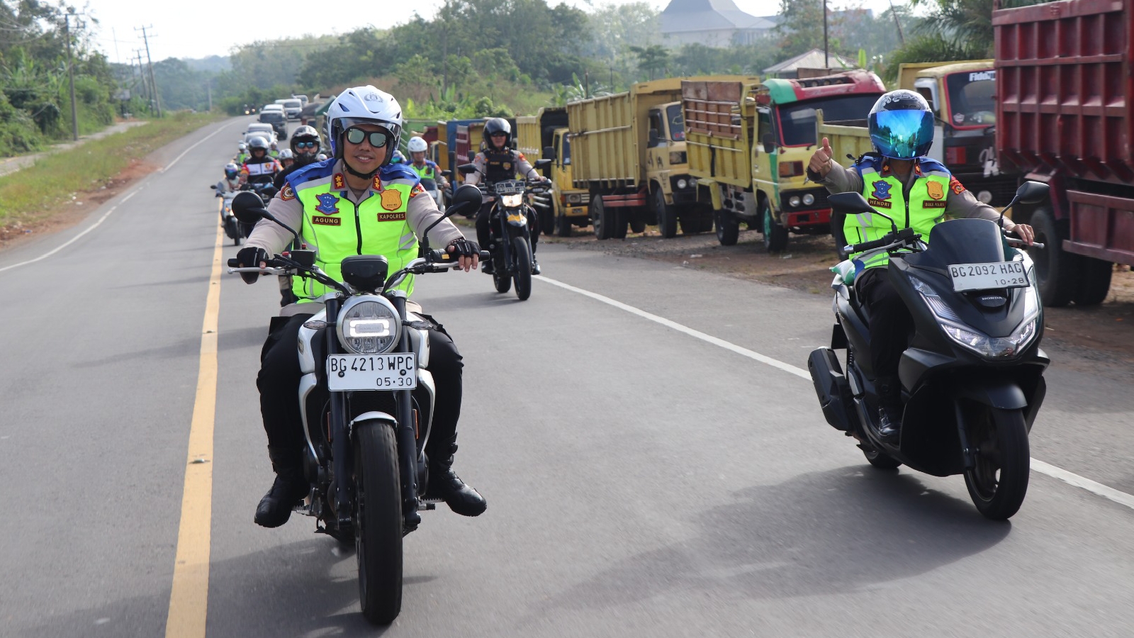 Kapolres Musi Rawas Touring Motoran Ajak Personel Salurkan Bansos