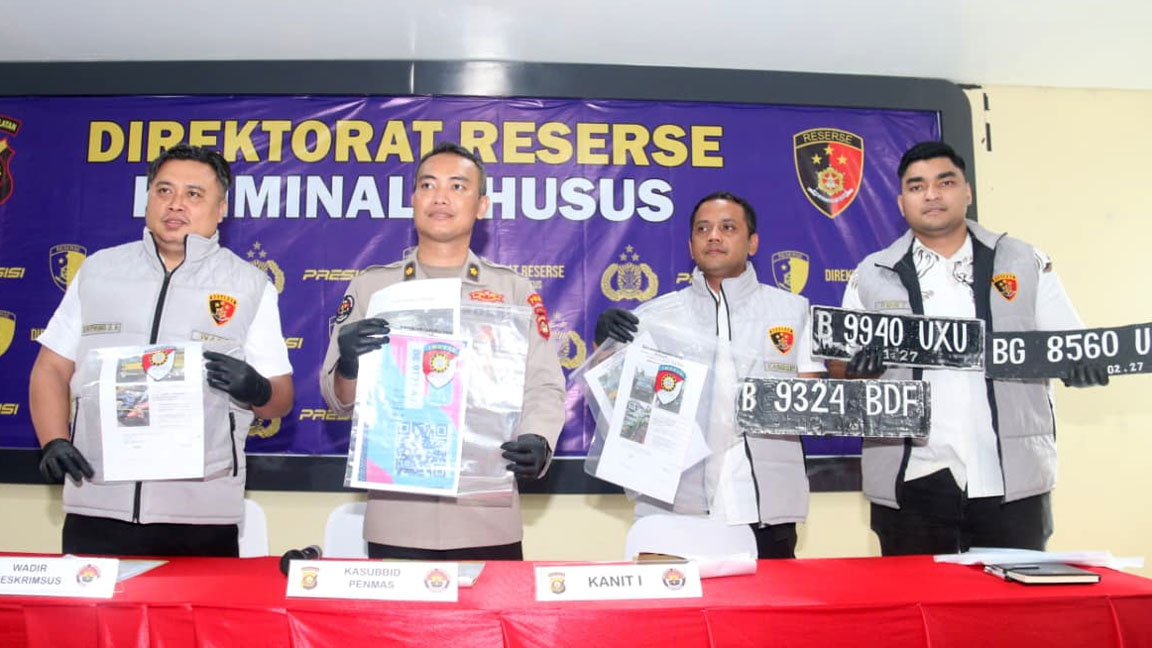 Gudang Solar Subsidi Ilegal di Palembang Digerebek, 5.350 Liter Diamankan Polda Sumsel