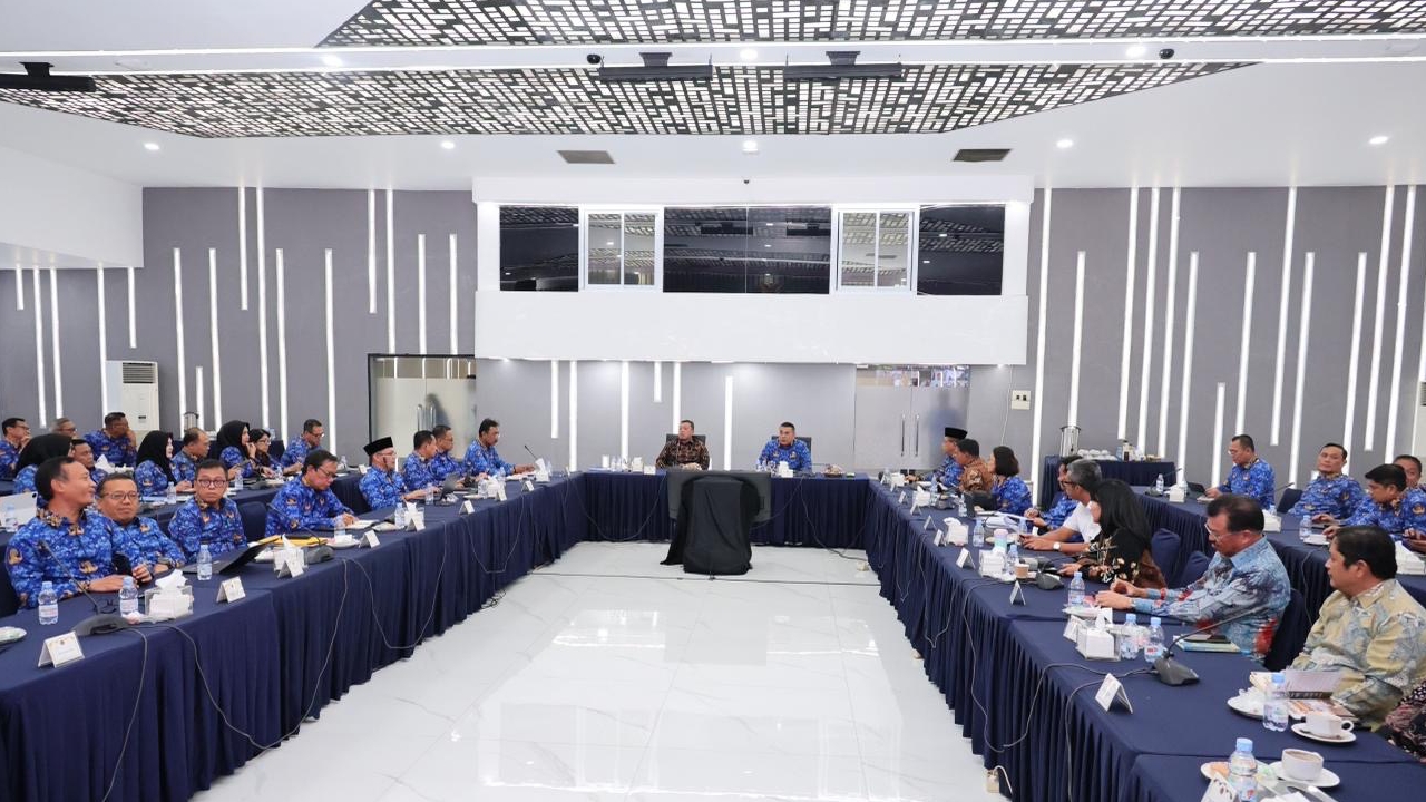 Menteri Nusron Tegaskan Percepatan Layanan: Seluruh Jajaran Diminta Masuk Akhir Pekan