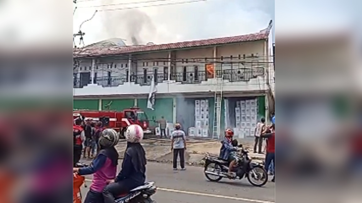 Soal Kebakaran Gudang Logistik Pemilu, ini Penjelasan Ketua KPU Lubuk Linggau