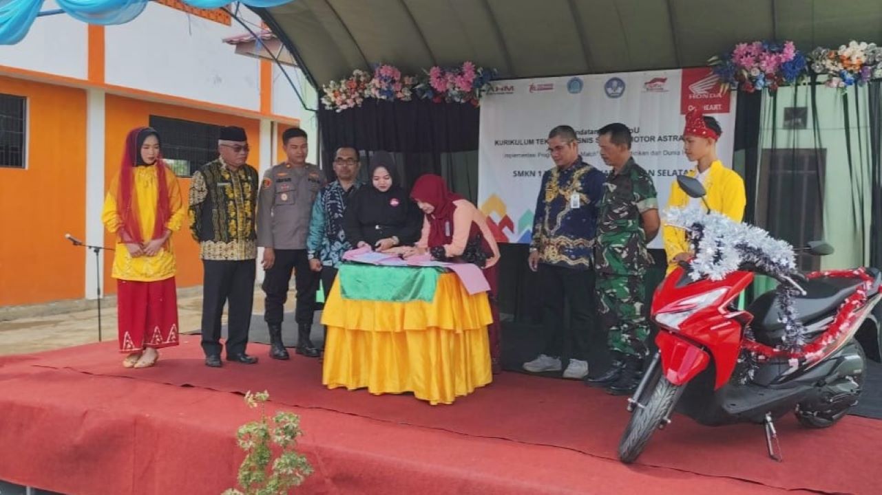 Jalin Kerja Sama, Langkah Strategis SMK Negeri 1 Muara Uya Menyongsong Era Society 5.0