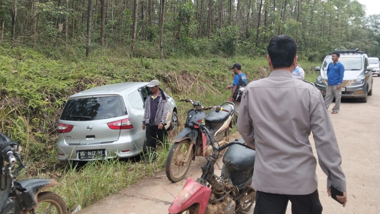 Awal Ramadan, Livina Tabrak Pengendara Motor Hingga Tewas di Jalur Musi Rawas -  PALI