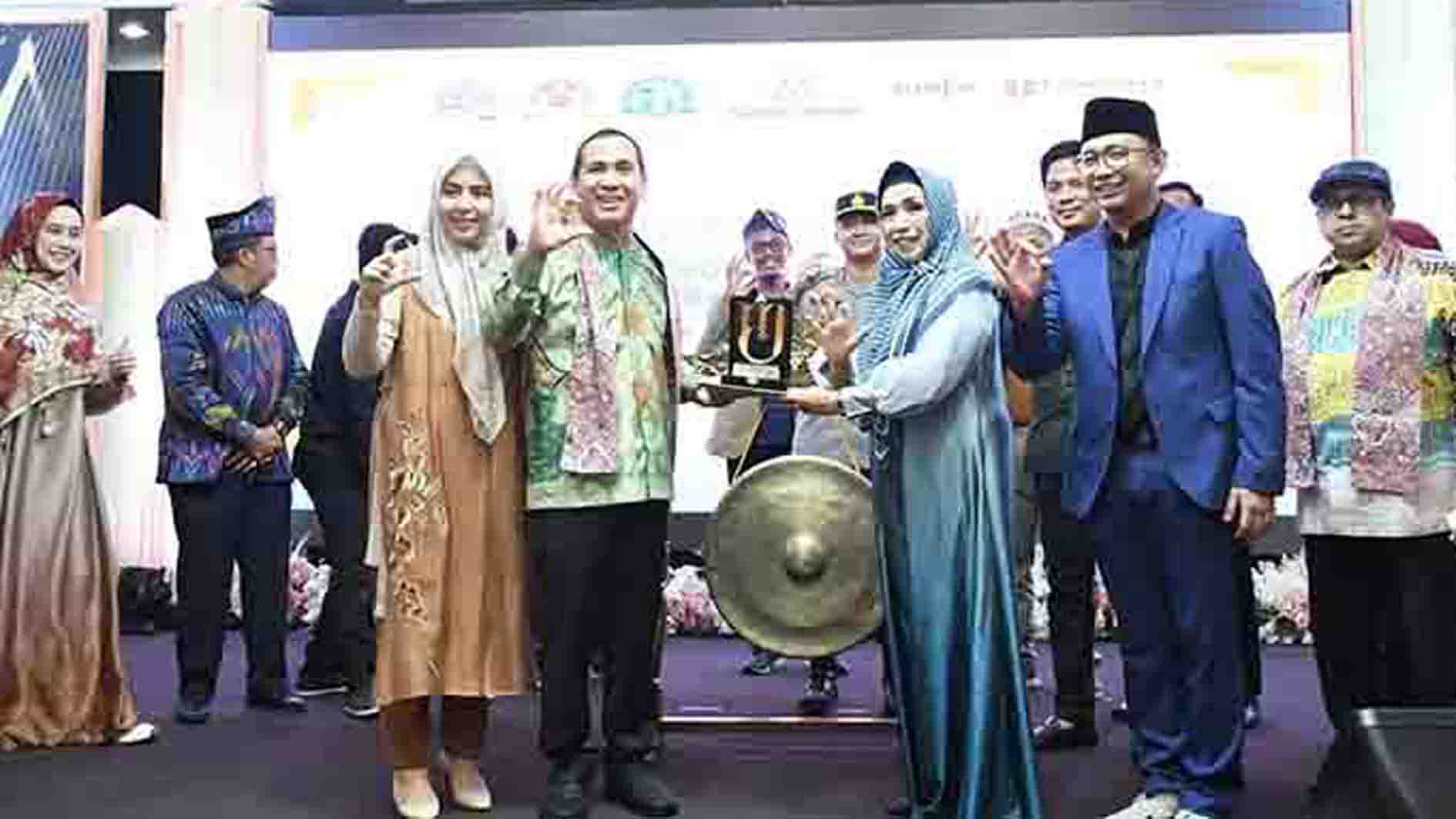 SIT Mutiara Cendekia Lubuklinggau Sukses Gelar Seminar Parenting Bersama Ahmad Haikal Hassan