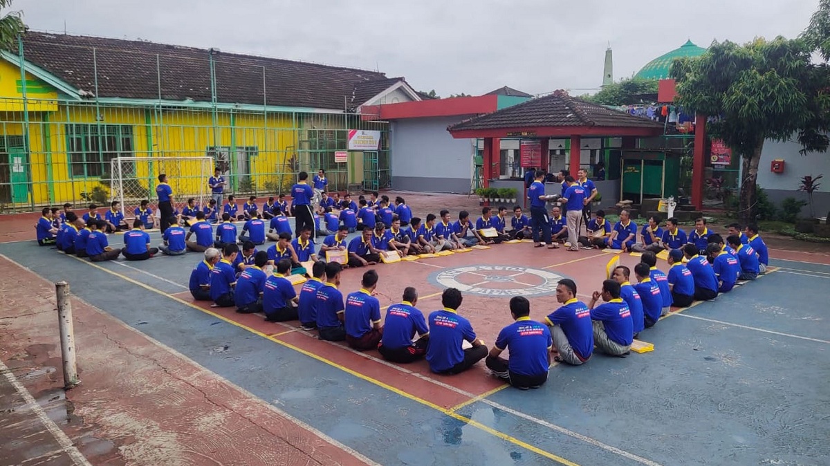 Morning Meeting WBP Rehabilitasi Lapas Narkotika Kelas IIA Muara Beliti Guna Tingkatkan Solidaritas