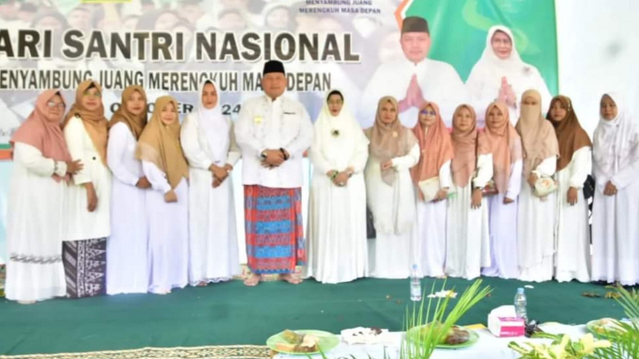 Pjs Bupati Musi Rawas Hadiri Upacara Peringatan Hari Santri Nasional Tingkat  di Ponpes Syifaul Janan